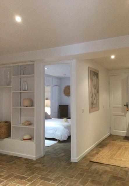 Petite Maison Mitoyenne Au Coeur De Saint Tropez Eksteriør billede